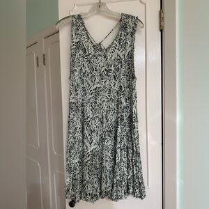 Ecote Monochrome Abstract Dress Size L